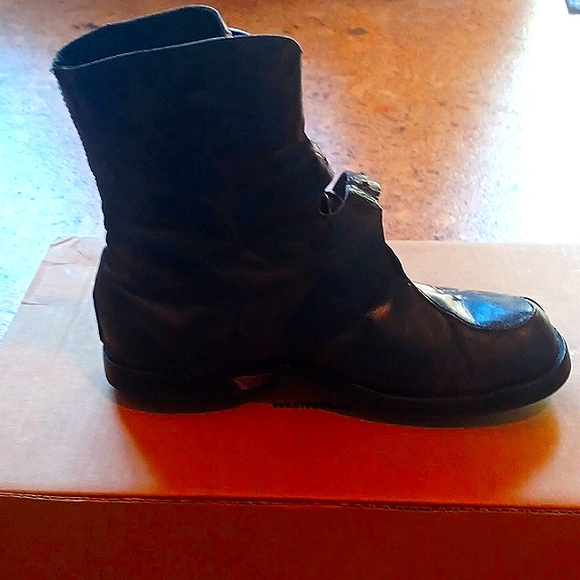 CYDWOQ Handmade Three Buckle Distressed Black Boots Size 6 (36.5), NIB with Bag - Picture 15 of 15